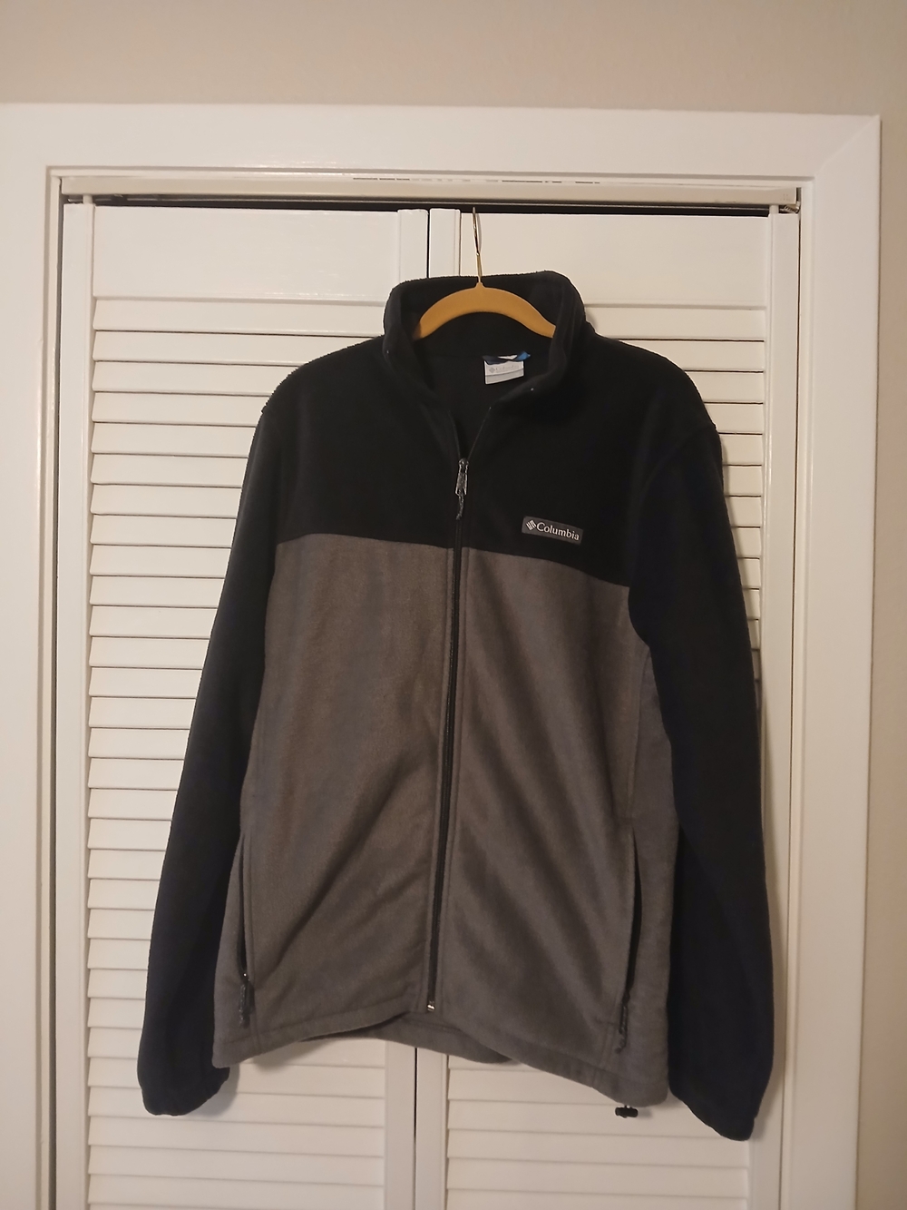 Columbia Black Full-Zip Fleece Jacket